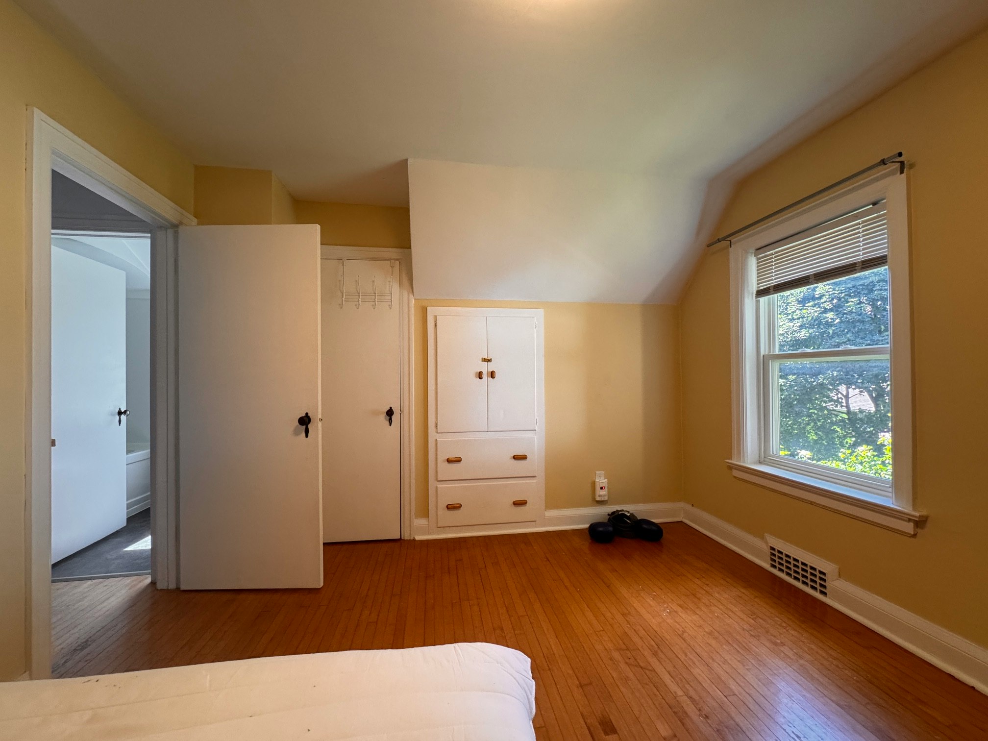 225 Bridgeport Road East, Waterloo, ON, N2J 2K7 - 15