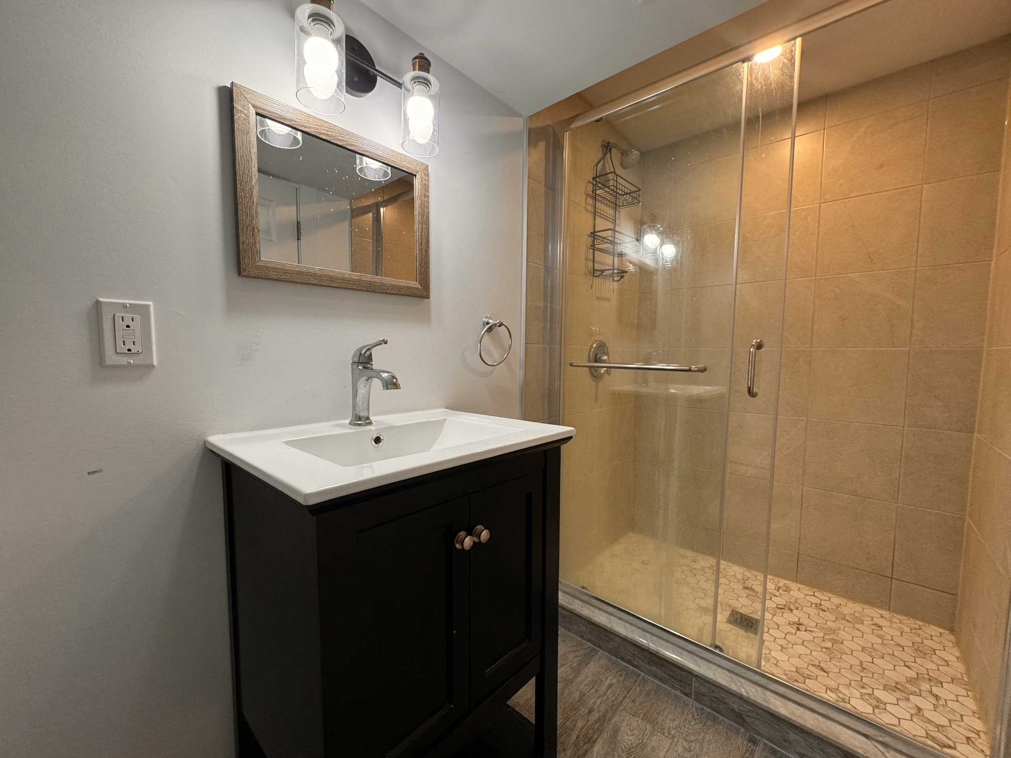 225 Bridgeport Road East, Waterloo, ON, N2J 2K7 - 9