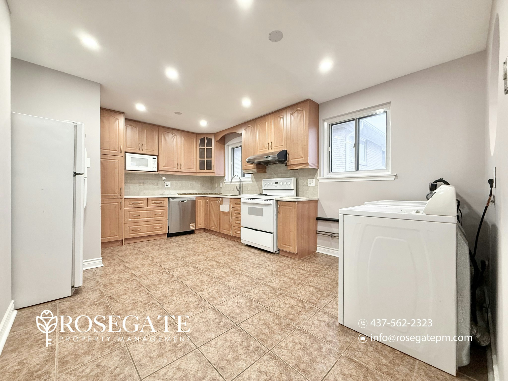 10A Invergordon Avenue, Toronto, ON, M1S 2Y8 - 3