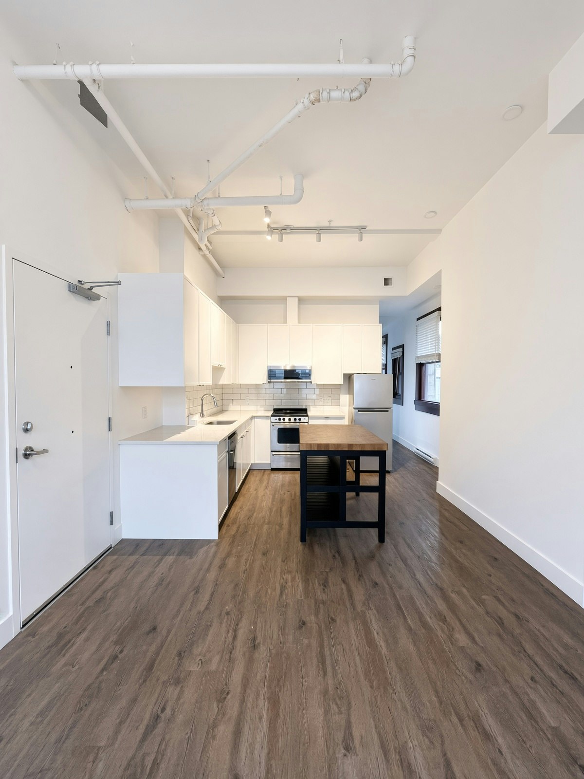 304-1523 Davie Street, Vancouver, BC, V6G 3A2 3