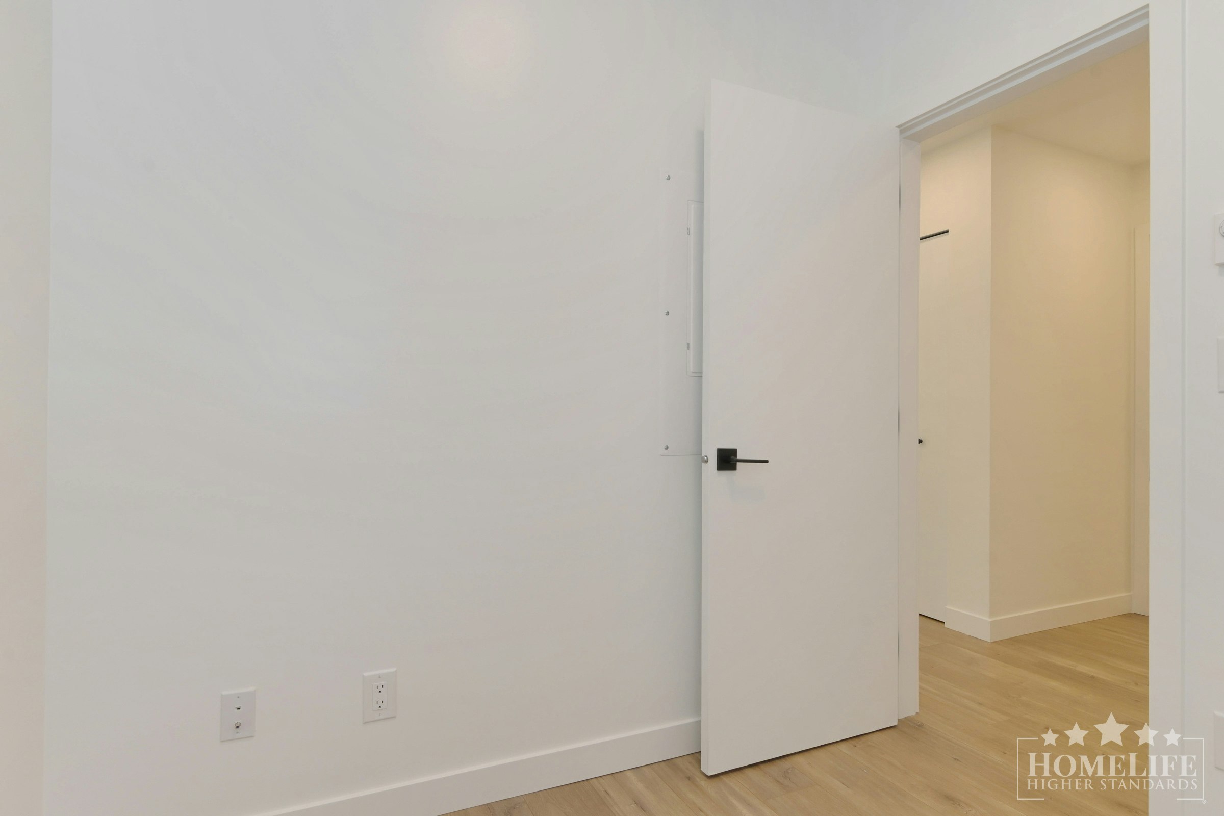 207-14398 60 Avenue, Surrey, BC, V3X 2N5 - 10