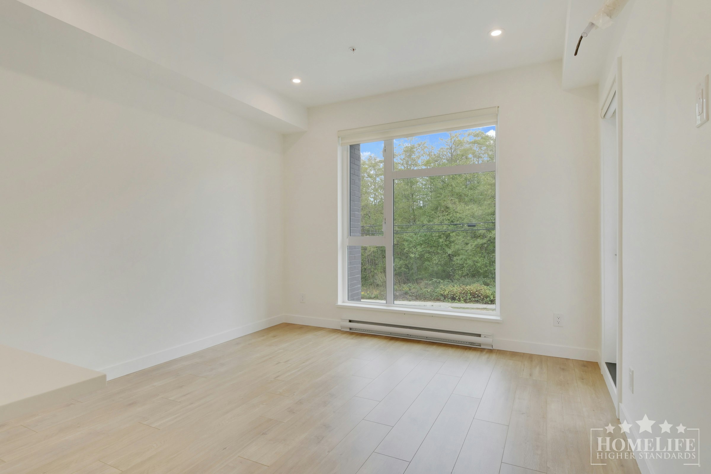 207-14398 60 Avenue, Surrey, BC, V3X 2N5 - 3