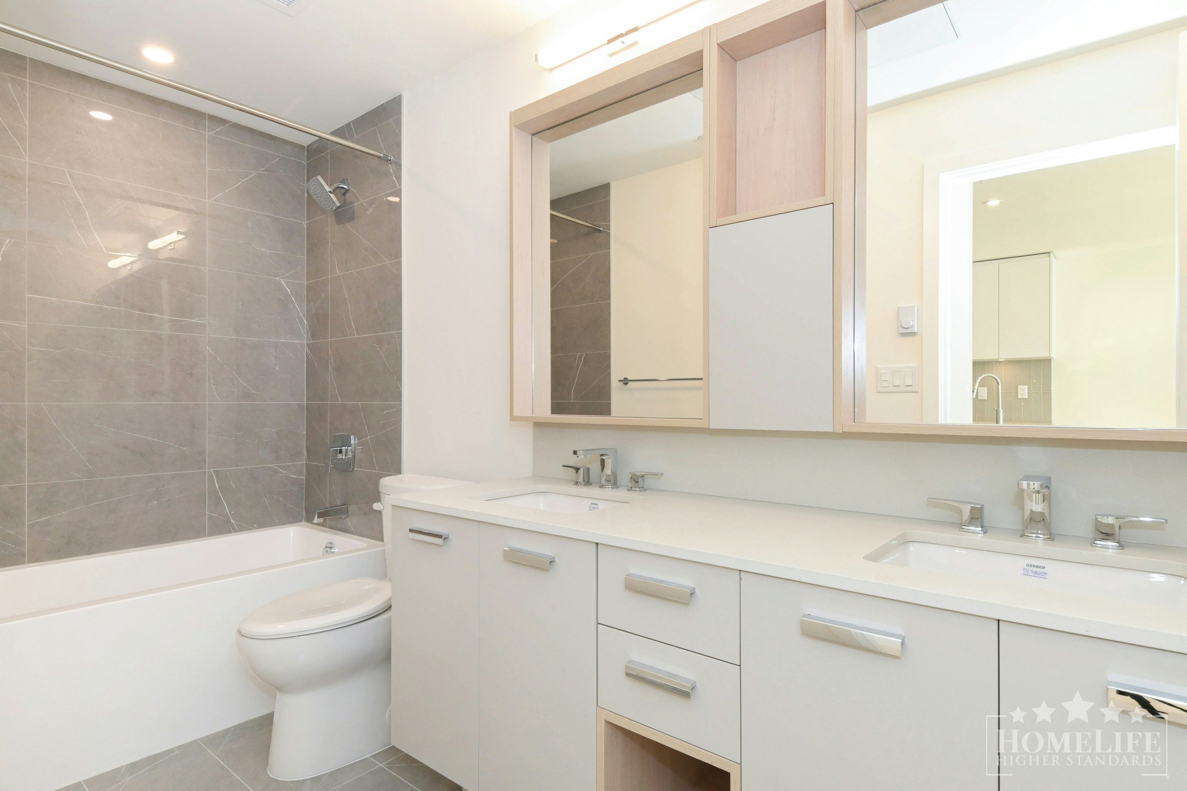 117-13777 75a Avenue, Surrey, BC, V3W 3W4 - 13