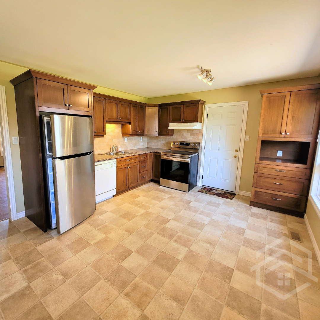 28 Trottier Drive, Tillsonburg, ON, N4G 4P9 - 2