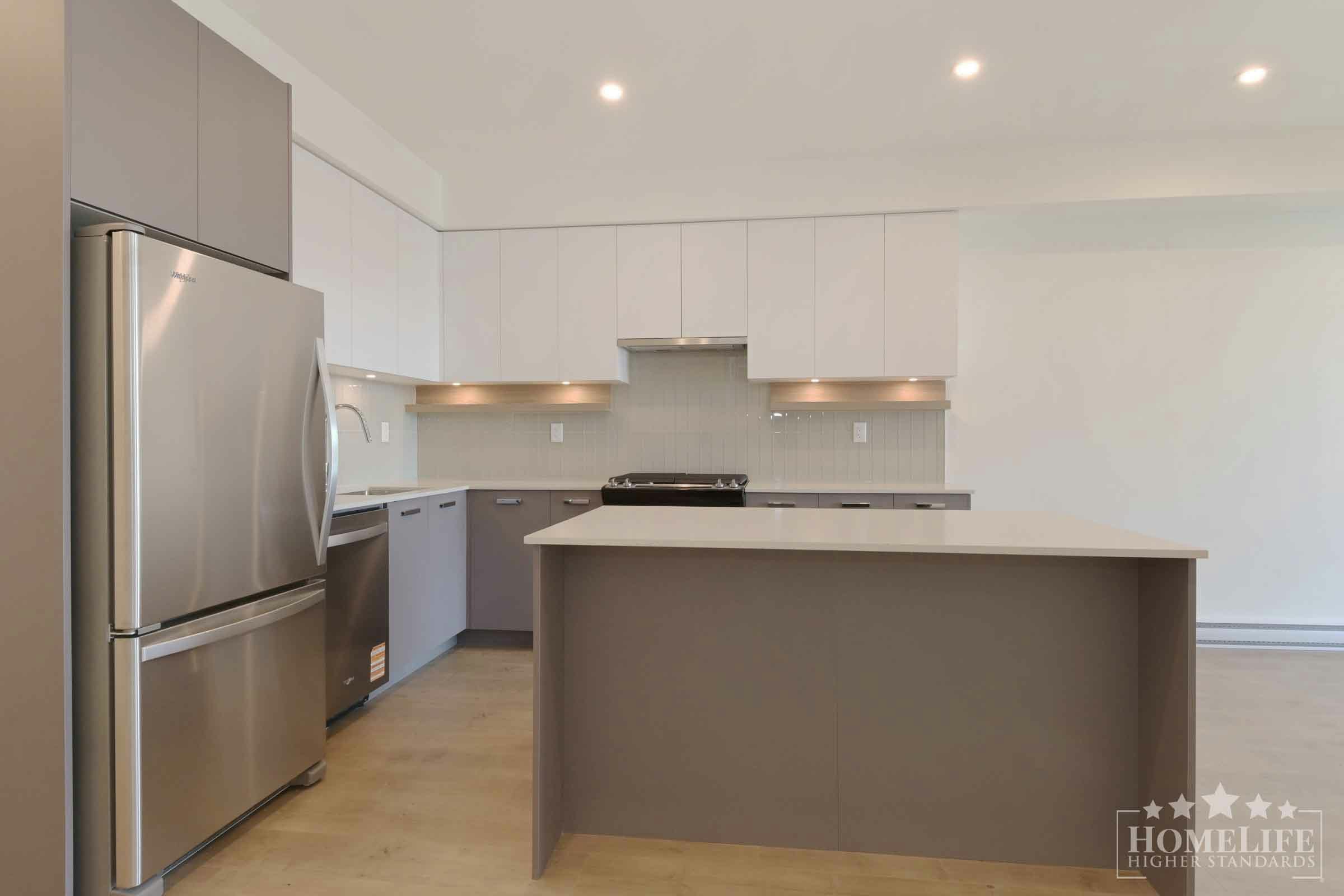 319-13760 75a Avenue, Surrey, BC, V3W 3W5 - 9