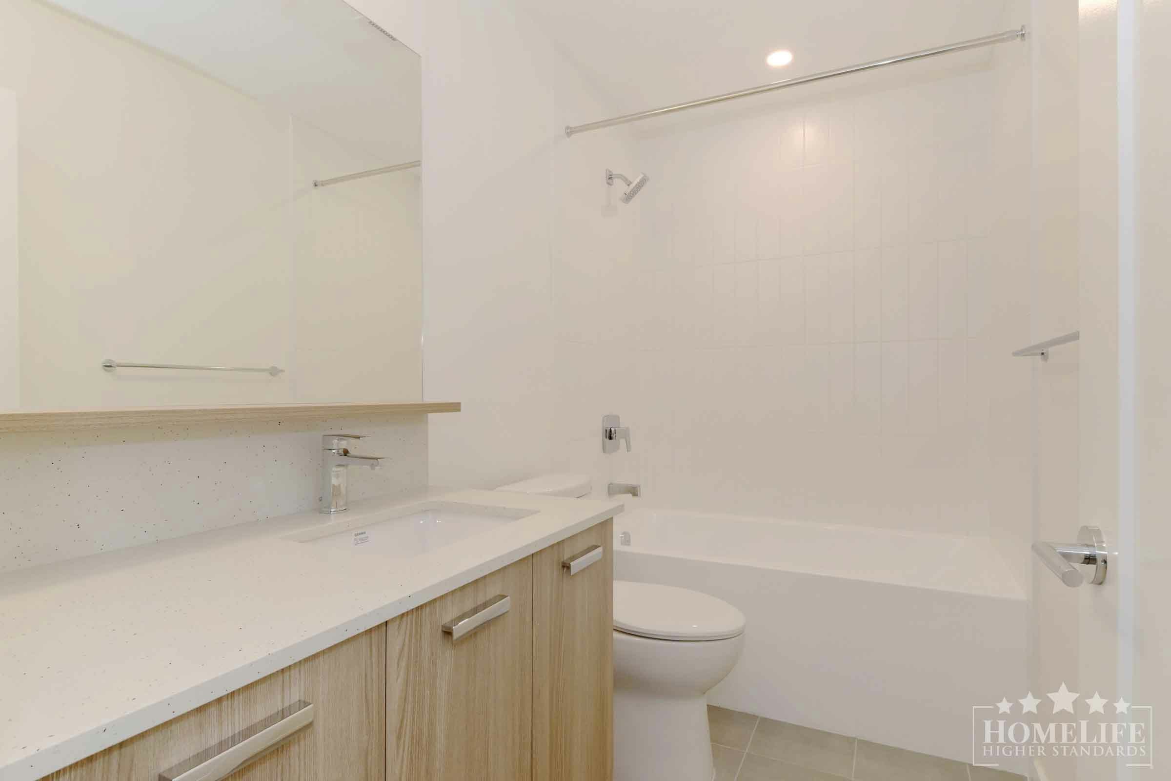 319-13760 75a Avenue, Surrey, BC, V3W 3W5 - 15