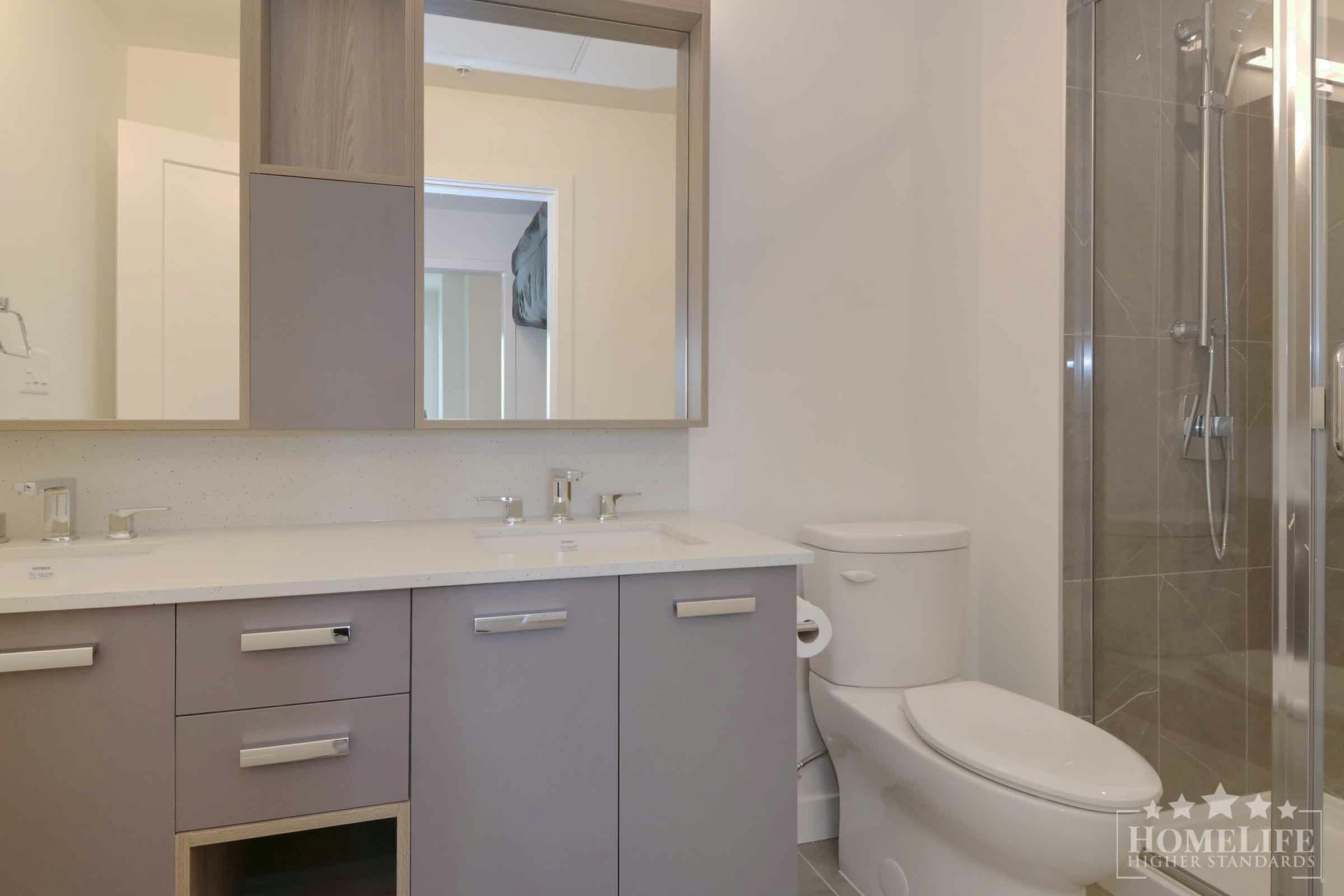 319-13760 75a Avenue, Surrey, BC, V3W 3W5 - 13
