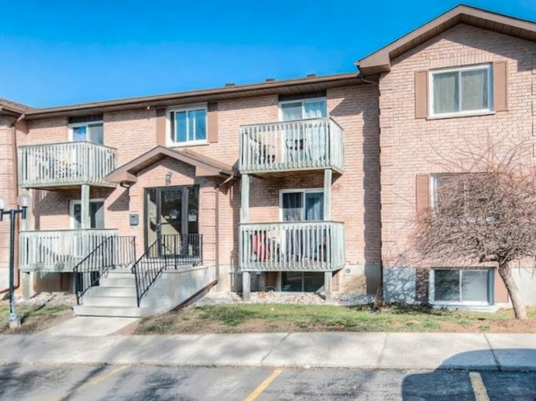 401-266 Overlea Drive, Kitchener, ON, N2M 5N3