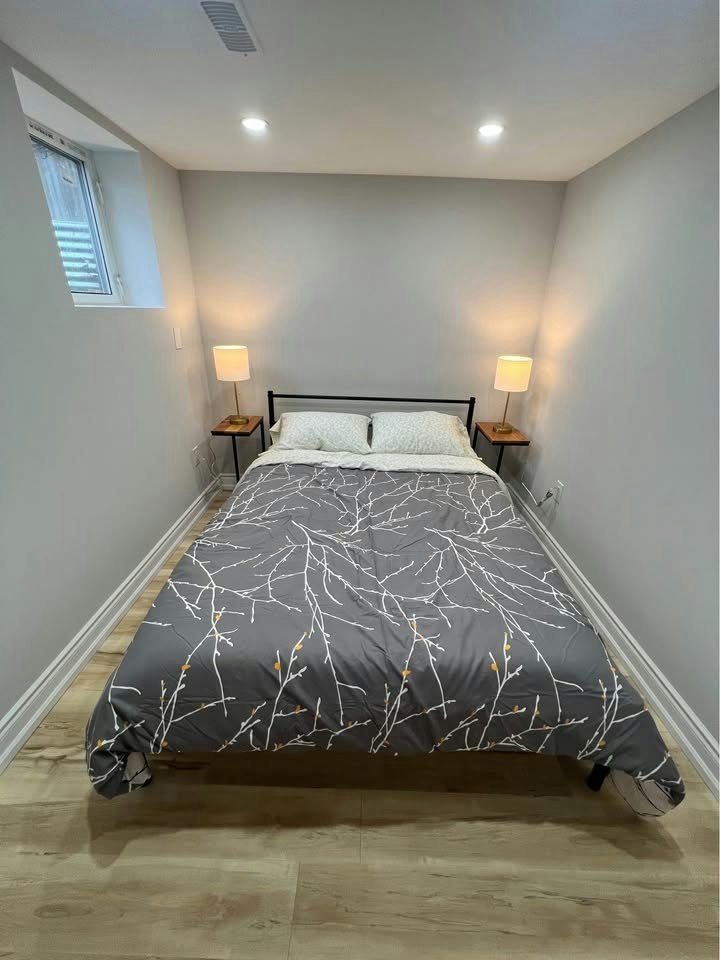 Lower-105 Stewart Avenue, Cambridge, ON, N1R 2V1