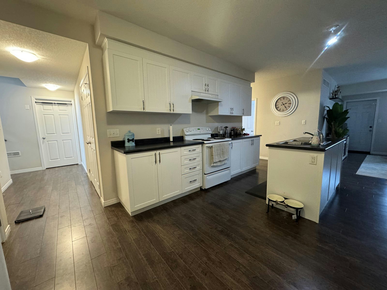 B-205 Rachel Crescent, Kitchener, ON, N2R 0H7