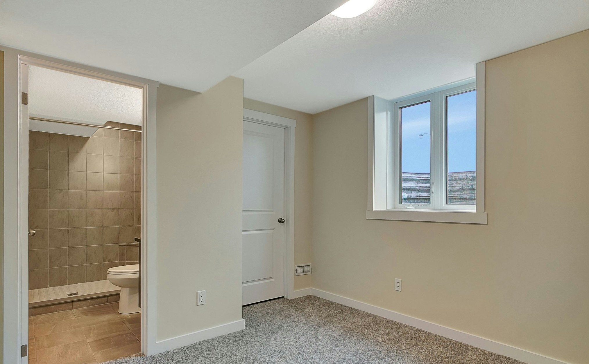 Lower-172 Newman Drive, Cambridge, ON, N1S 0C4 - 6