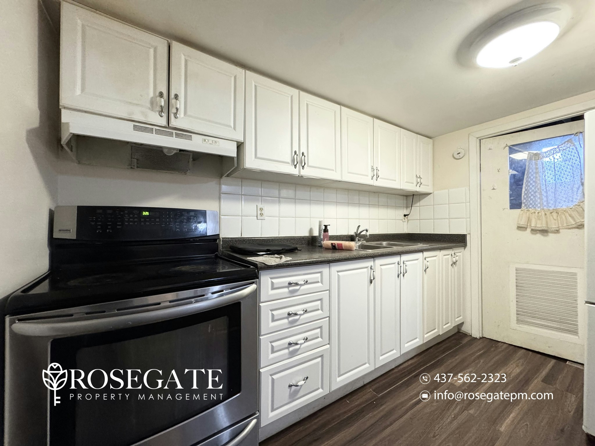 2-14 Holywell Drive, Toronto, ON, M9R 1K1 - 3