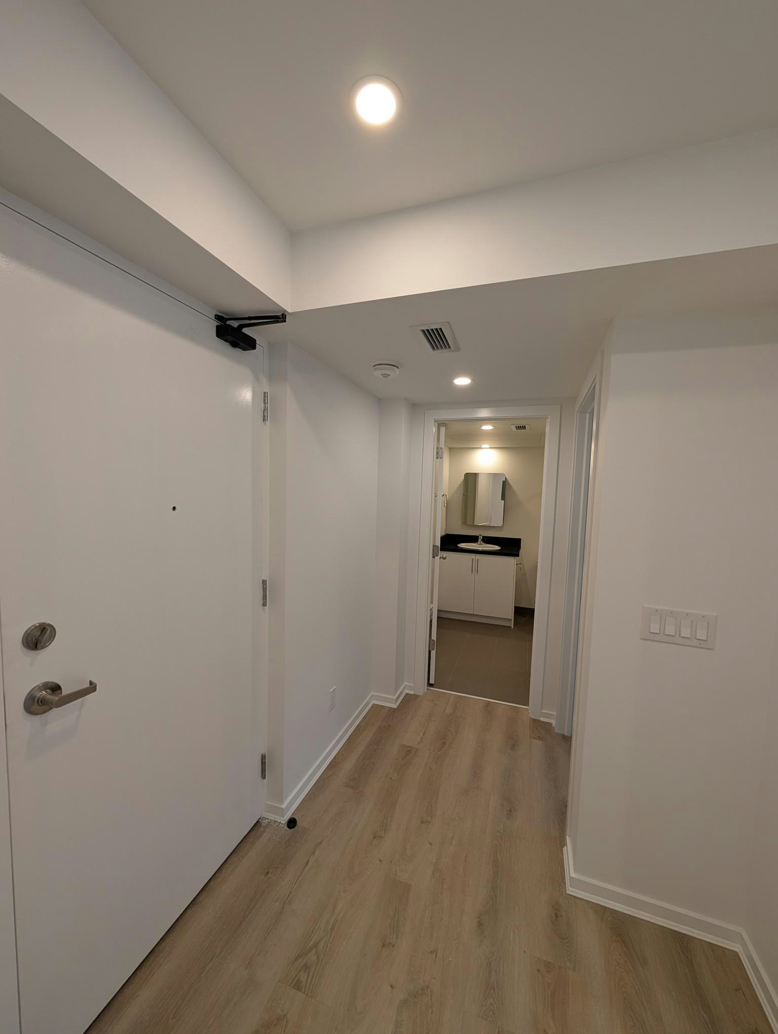 1-10 Elvaston Drive, Toronto, ON, M4A 1M9 - 7