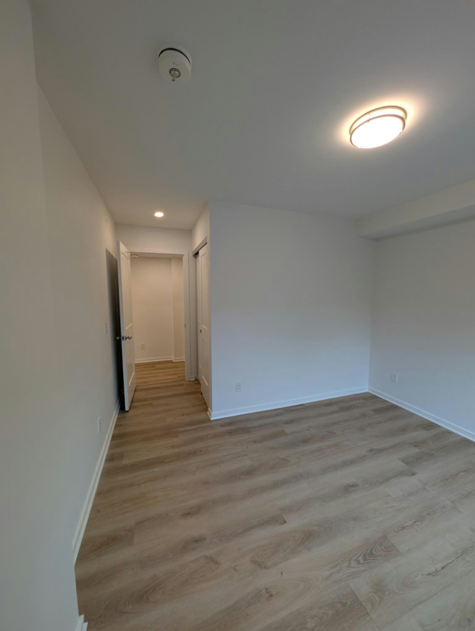 1-10 Elvaston Drive, Toronto, ON, M4A 1M9 - 6