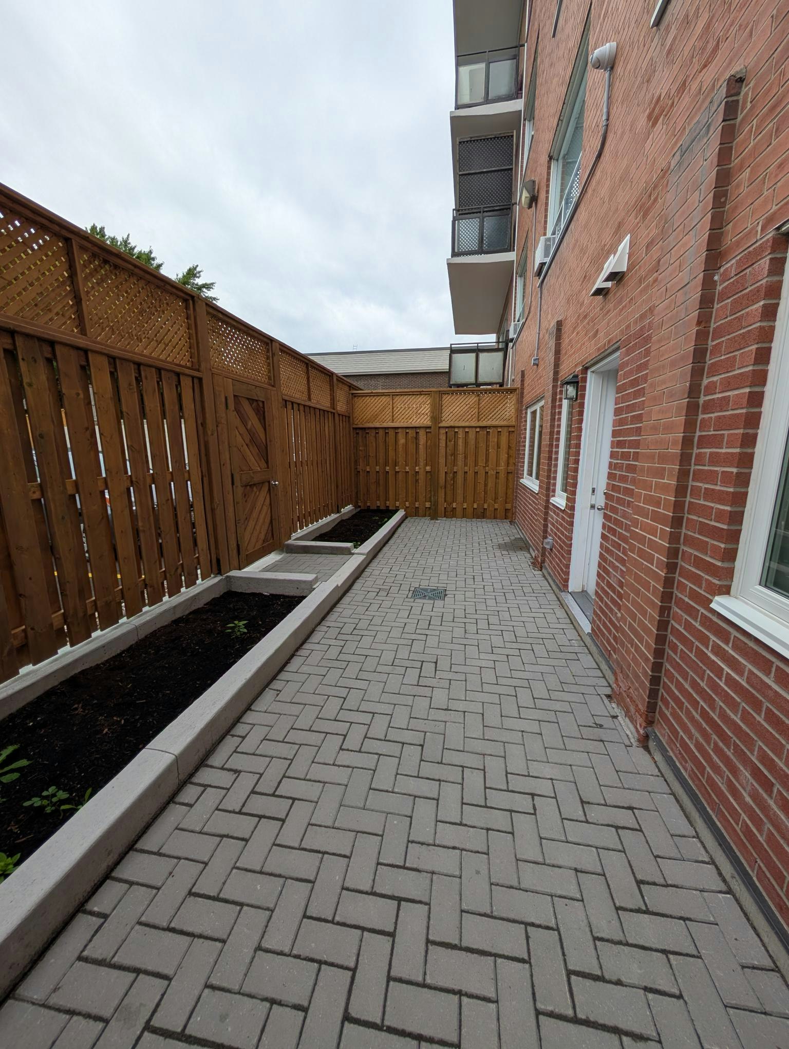 1-10 Elvaston Drive, Toronto, ON, M4A 1M9 - 15