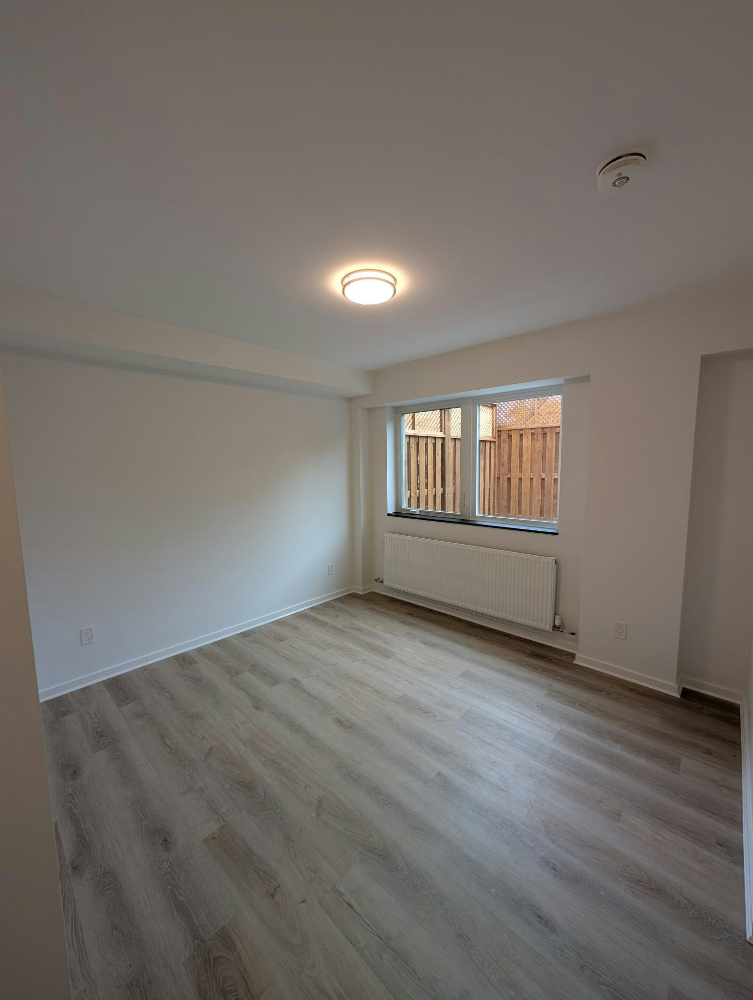 1-10 Elvaston Drive, Toronto, ON, M4A 1M9 - 5