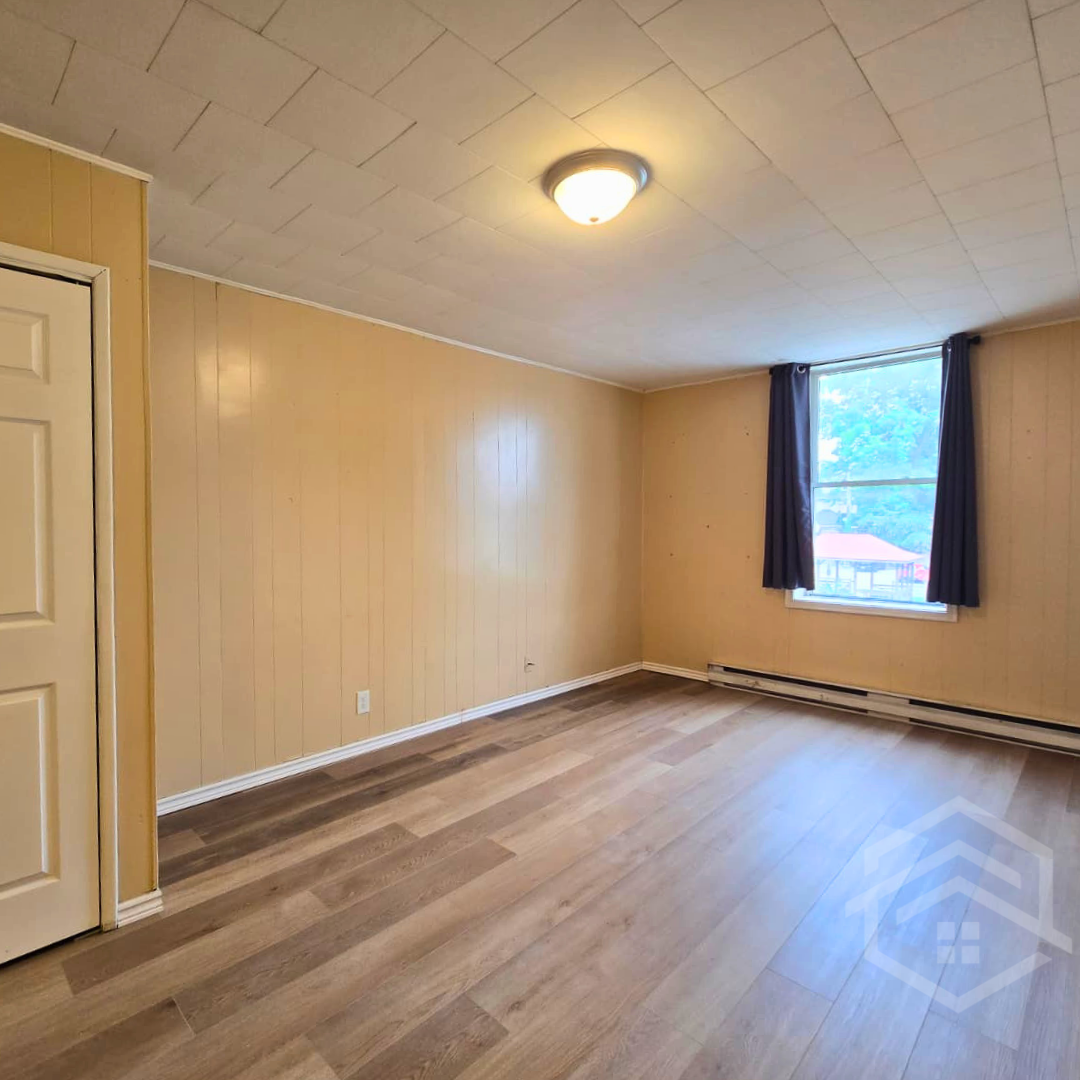 2-403 Main Street South, Exeter, ON, N0M 1S6 - 3