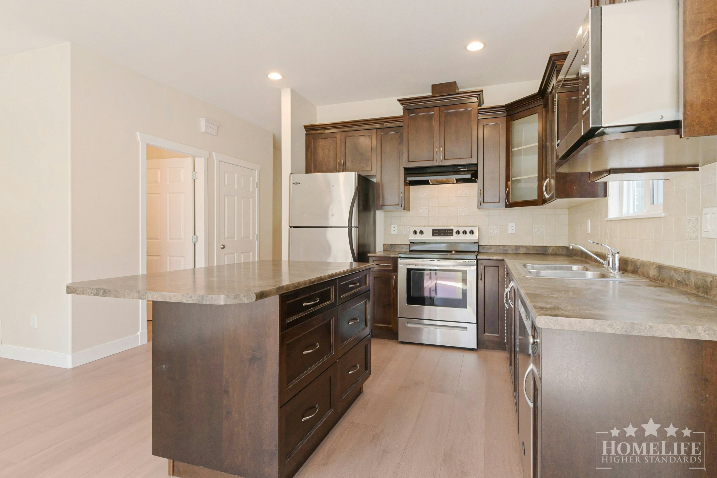Upper House-16640 60 Avenue, Surrey, BC, V3S 1S9 - 6