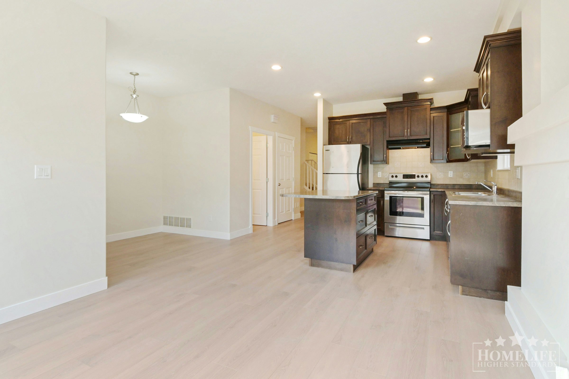 Upper House-16640 60 Avenue, Surrey, BC, V3S 1S9 - 11