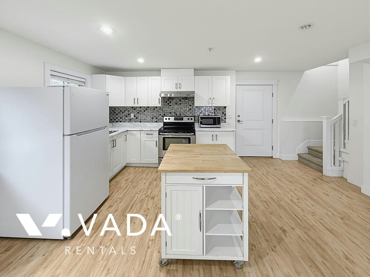 172 East 60th Avenue, Vancouver, BC, V5X 1Z6 - 4