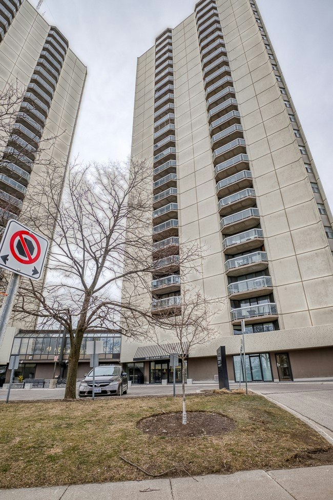905-363 Colborne Street, London, ON, N6B 3N3