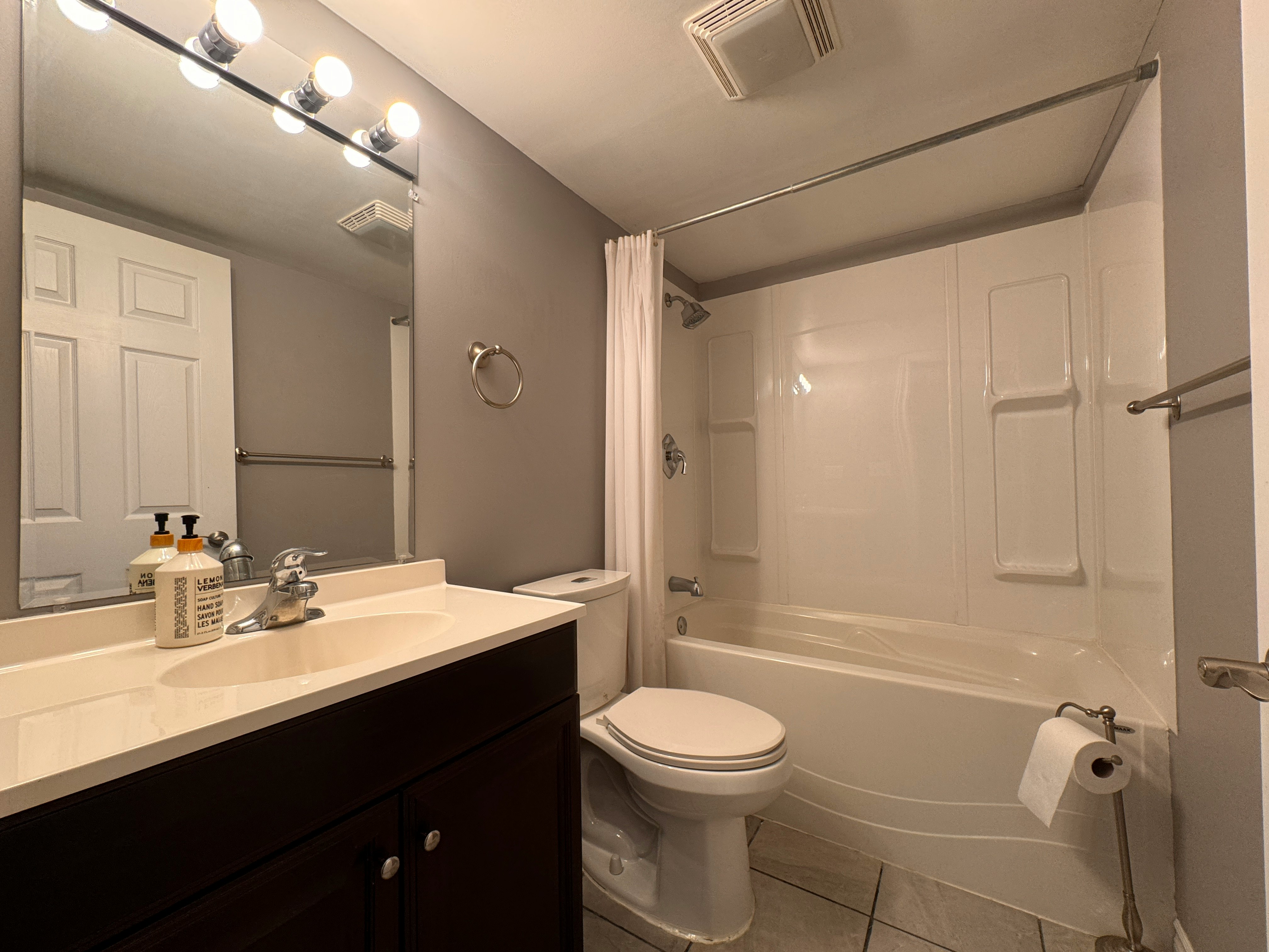 Lower-185 Franklin Street South, Kitchener, ON, N2C 1R8 - 9
