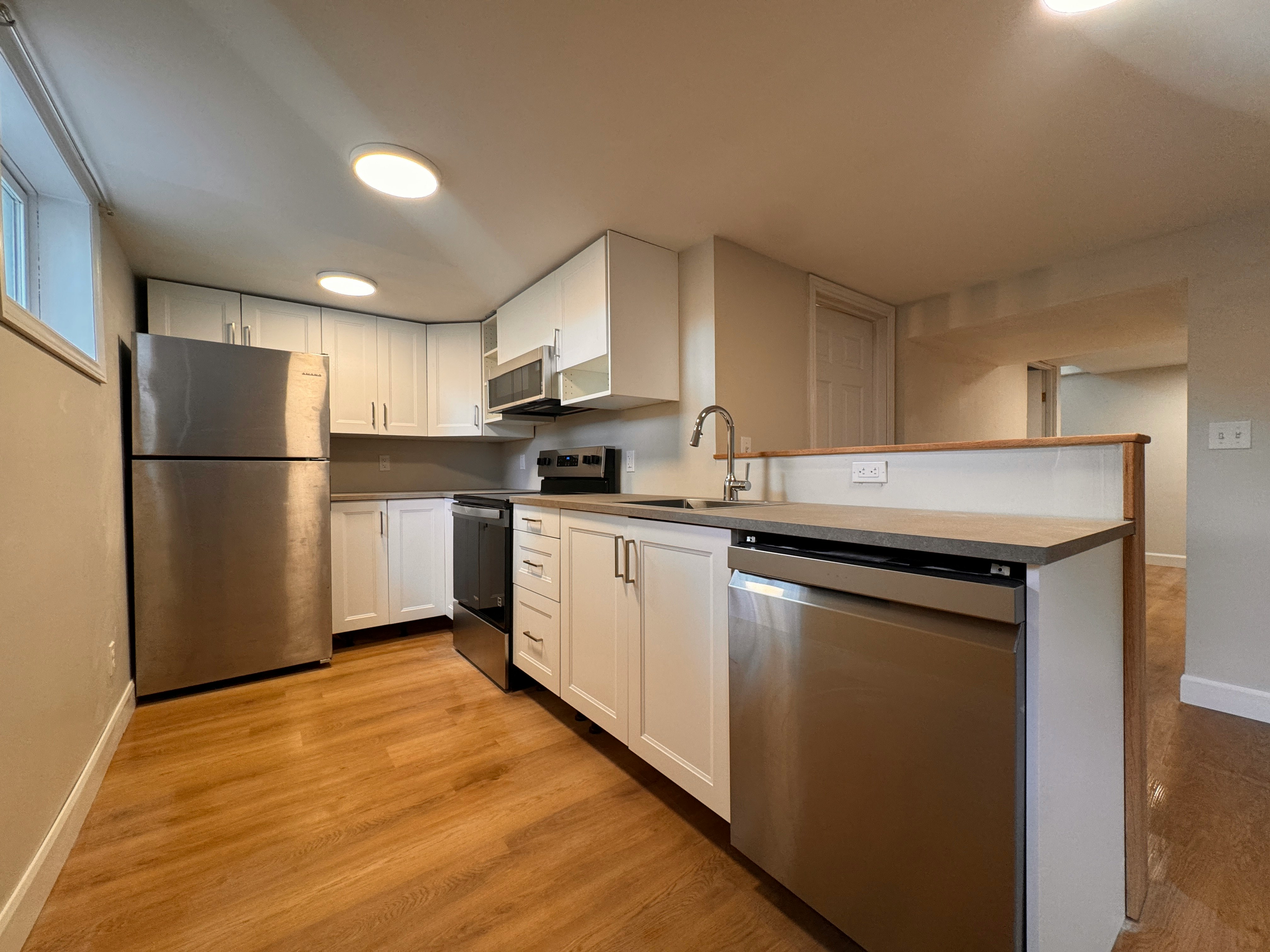 Lower-185 Franklin Street South, Kitchener, ON, N2C 1R8 - 2