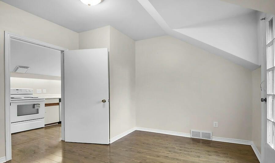 Upper-732 Wellington Street, London, ON, N6A 3S2 - 6