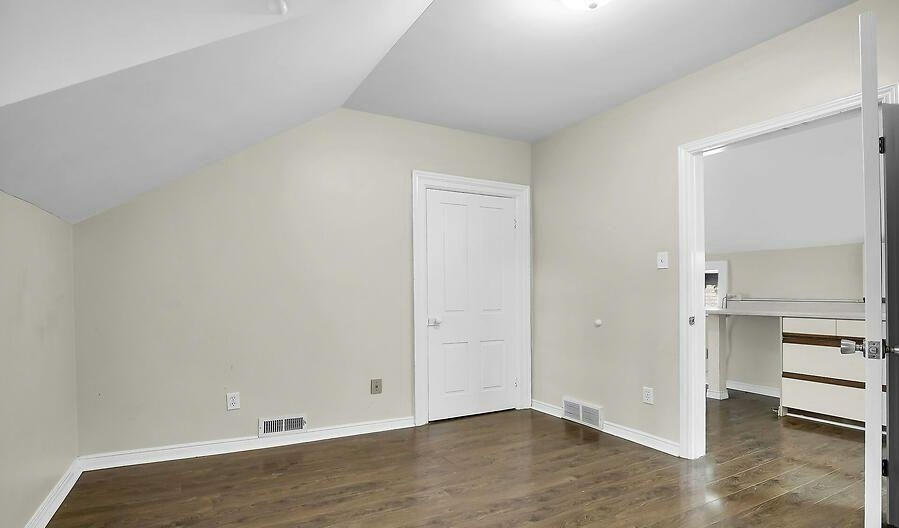 Upper-732 Wellington Street, London, ON, N6A 3S2 - 7