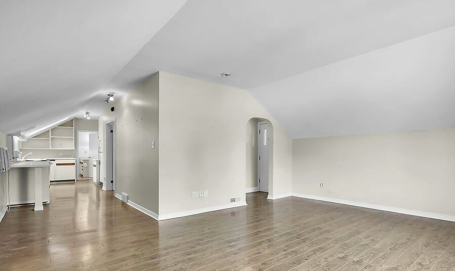 Upper-732 Wellington Street, London, ON, N6A 3S2 - 5