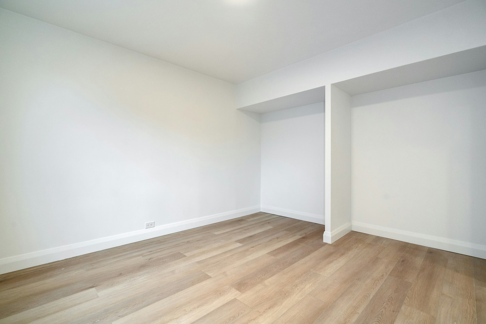 1-2707 Yonge Street, Toronto, ON, M4N 2H8 - 7