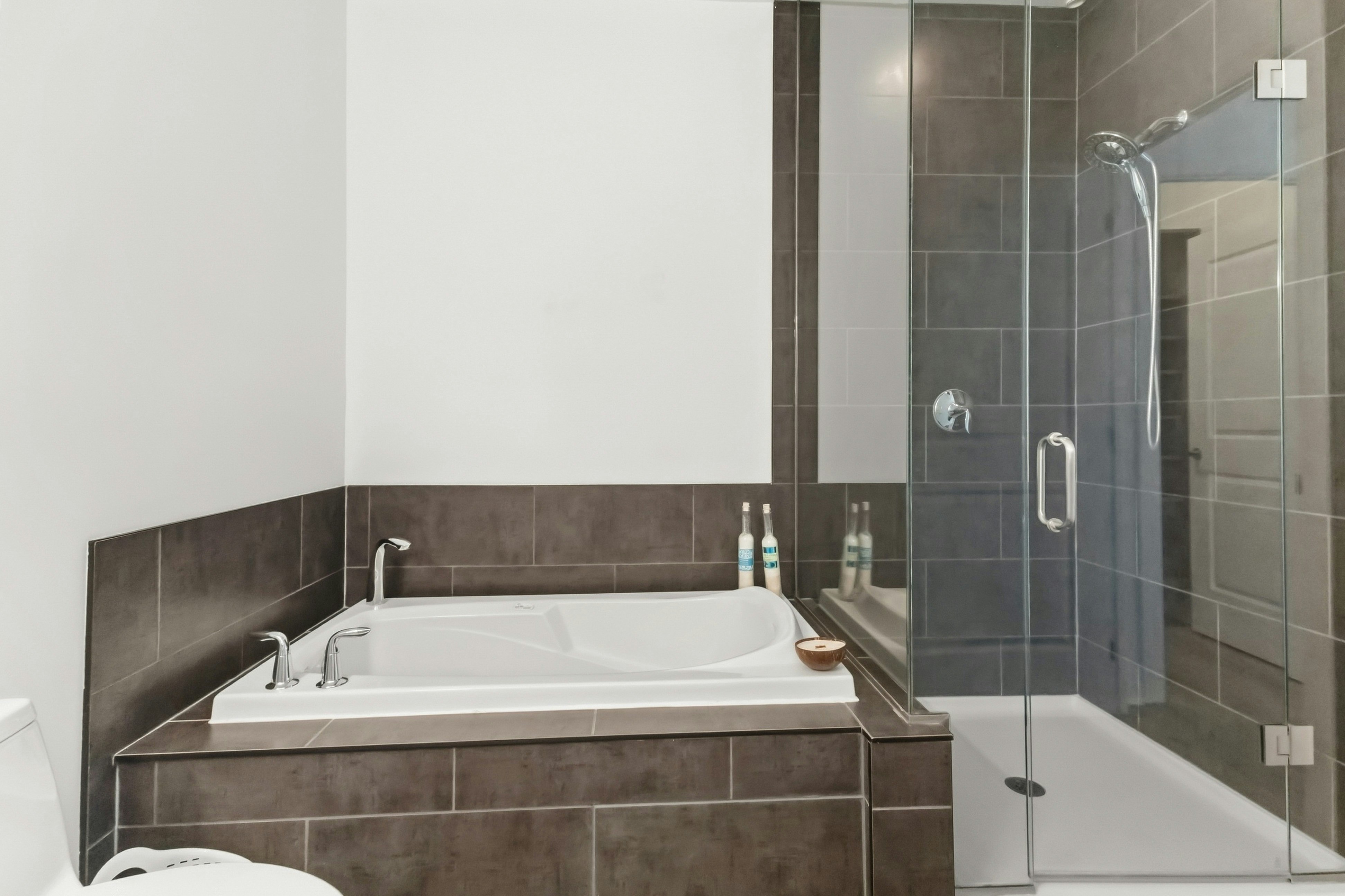 2704-330 Ridout Street North, London, ON, N6A 0A7 - 17