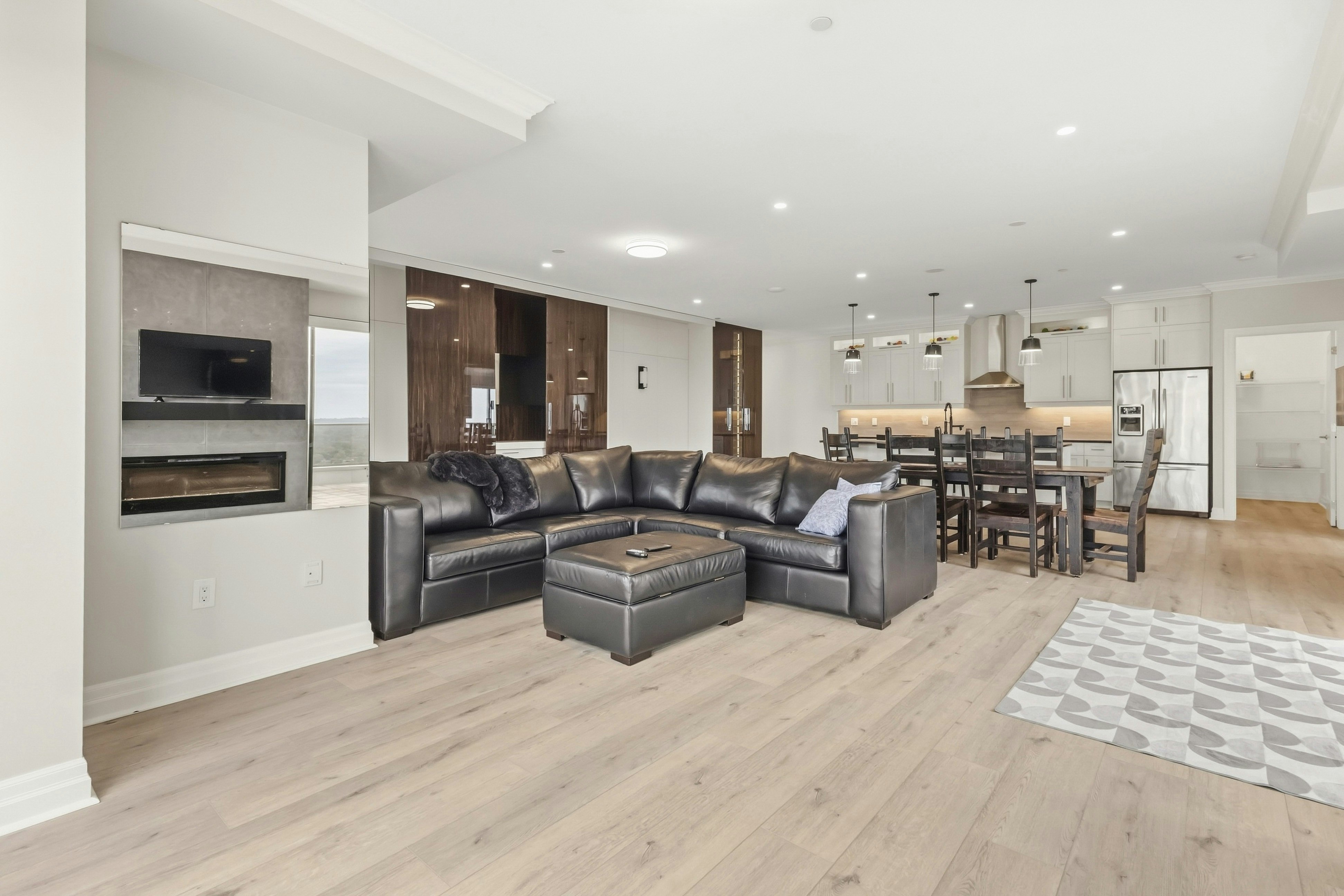 2704-330 Ridout Street North, London, ON, N6A 0A7 - 7