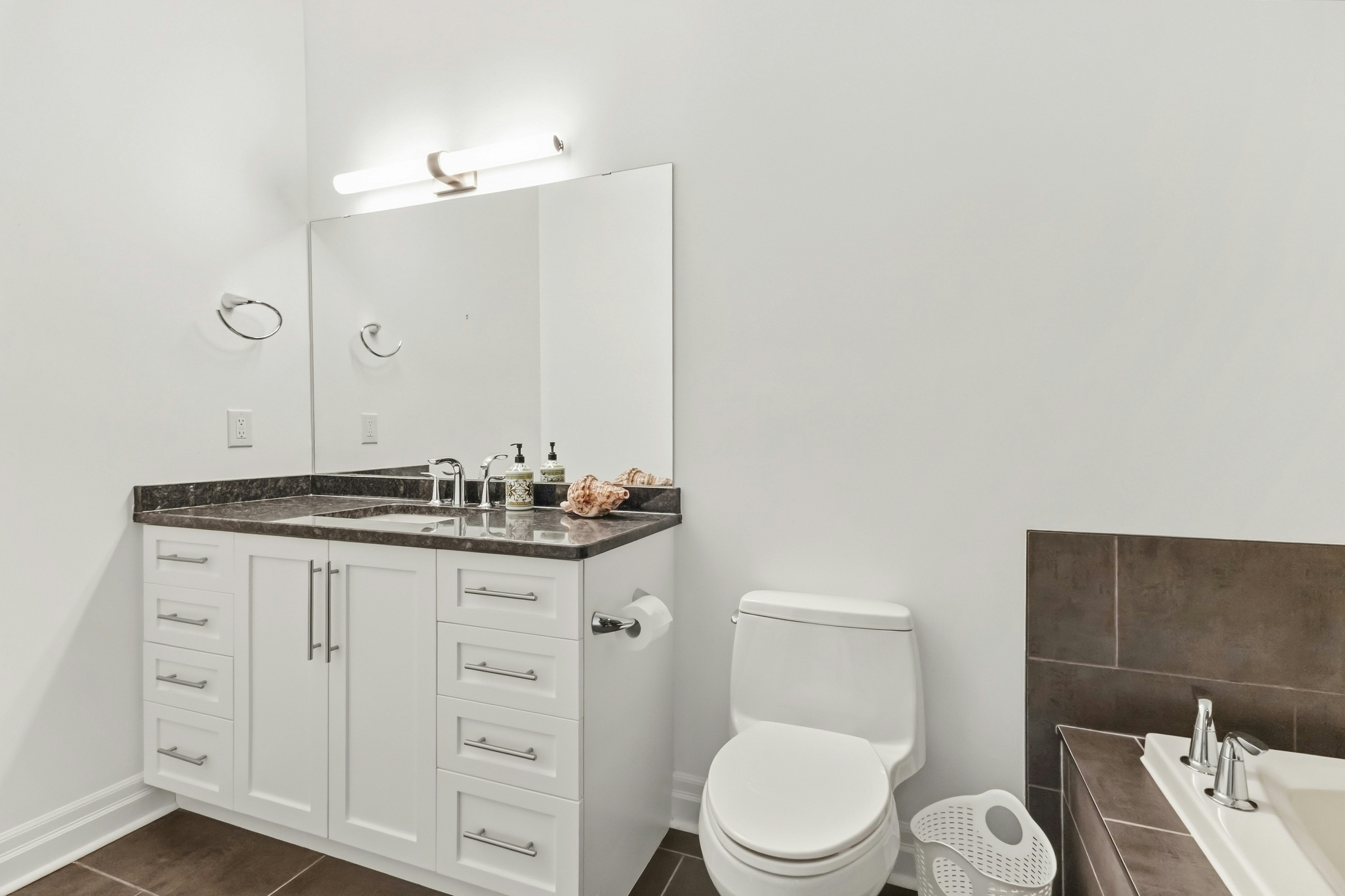 2704-330 Ridout Street North, London, ON, N6A 0A7 - 21