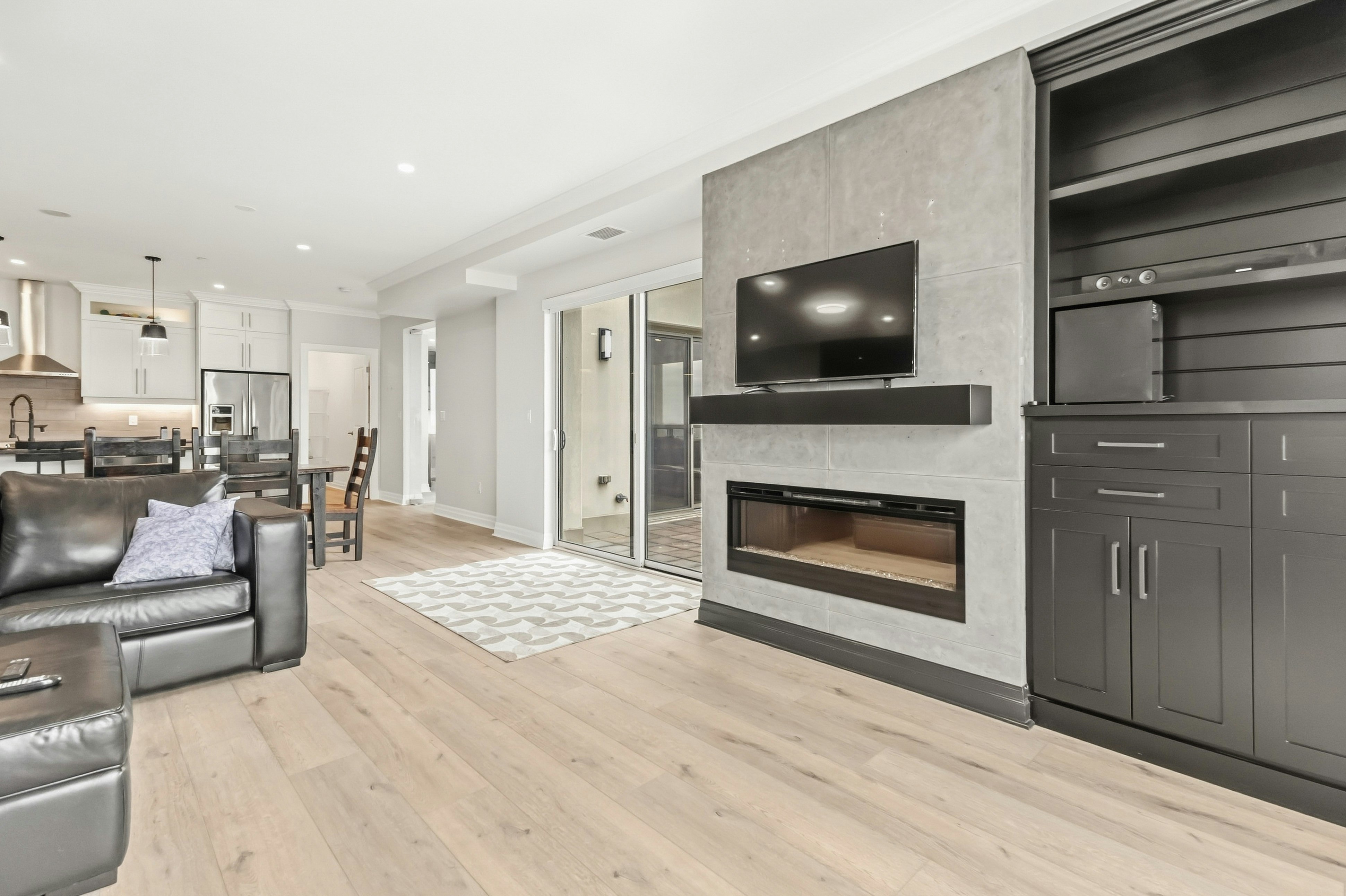 2704-330 Ridout Street North, London, ON, N6A 0A7 - 4