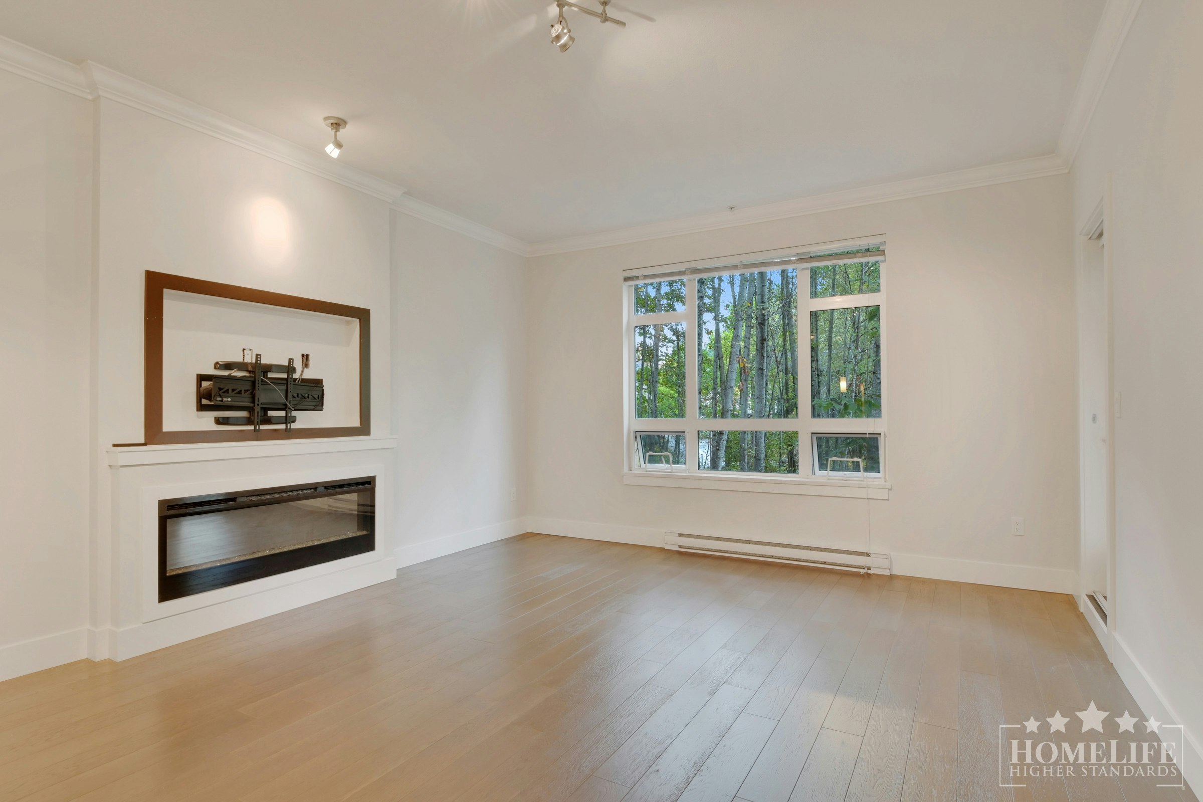 C206-20211 66 Avenue, Langley, BC, V2Y 0L4 - 5