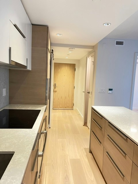 802-1770 Davie Street, Vancouver, BC, V6G 1W5 - 4