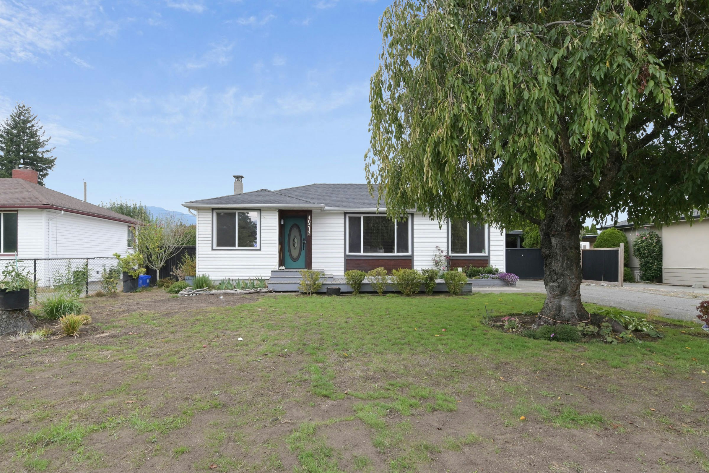 Upper House-46515 Portage Avenue, Chilliwack, BC, V2P 3G3
