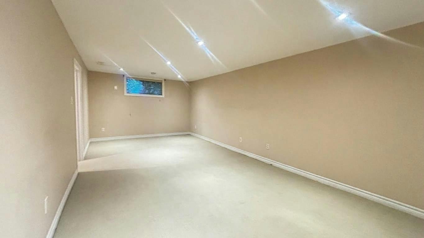Lower level-274 31st Street West, Hamilton, ON, L9C 5G4 - 12