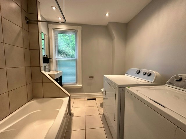 Main Floor-820 Queens Avenue, London, ON, N5W 3H6 - 11