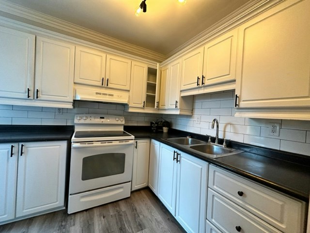 Main Floor-820 Queens Avenue, London, ON, N5W 3H6 - 8