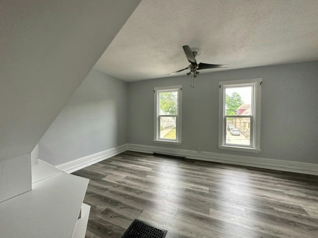 Main Floor-820 Queens Avenue, London, ON, N5W 3H6 - 4