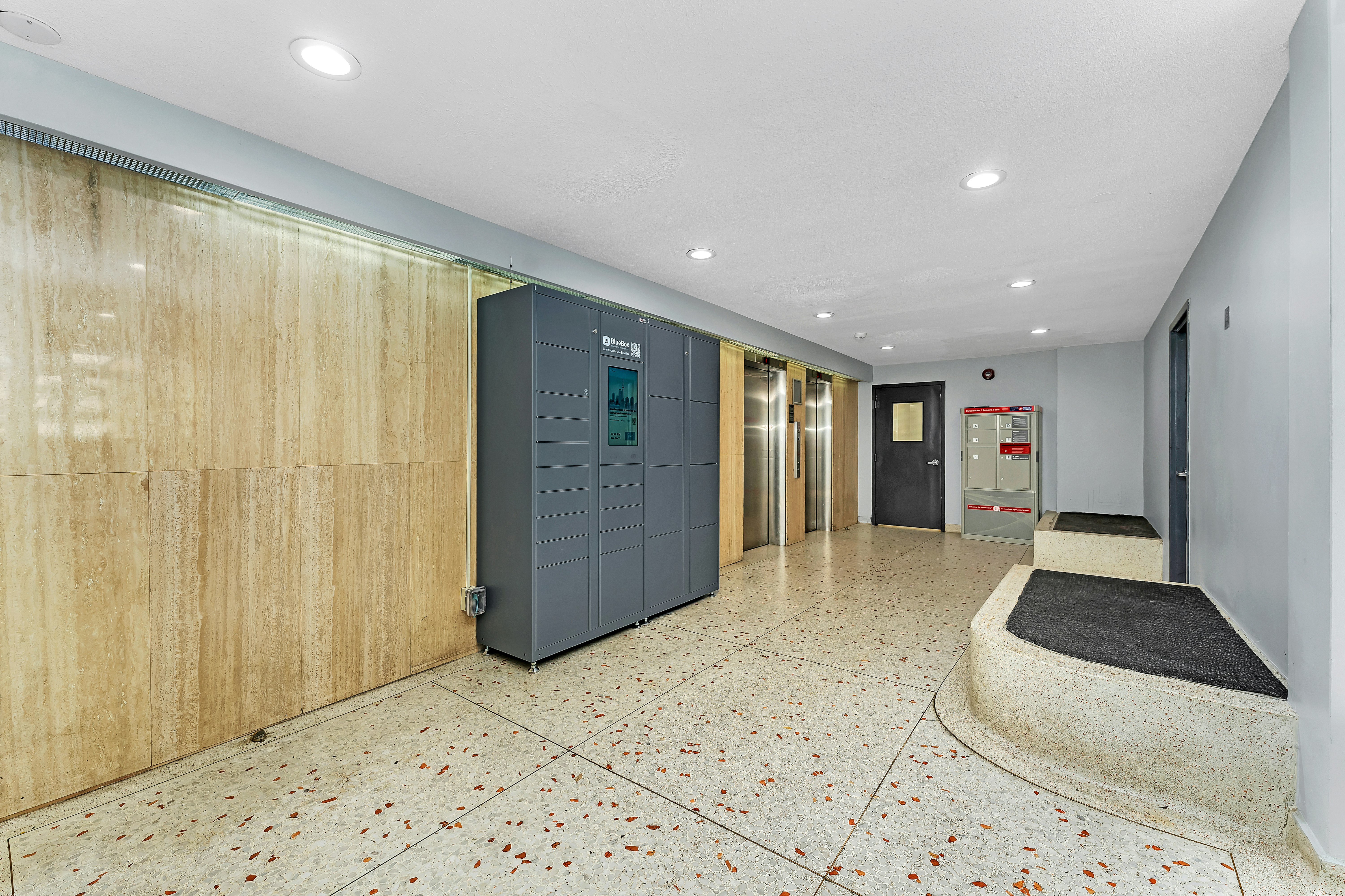 Bachelor-3355 Ponytrail Drive, Mississauga, ON, L4X 1V7 - 9