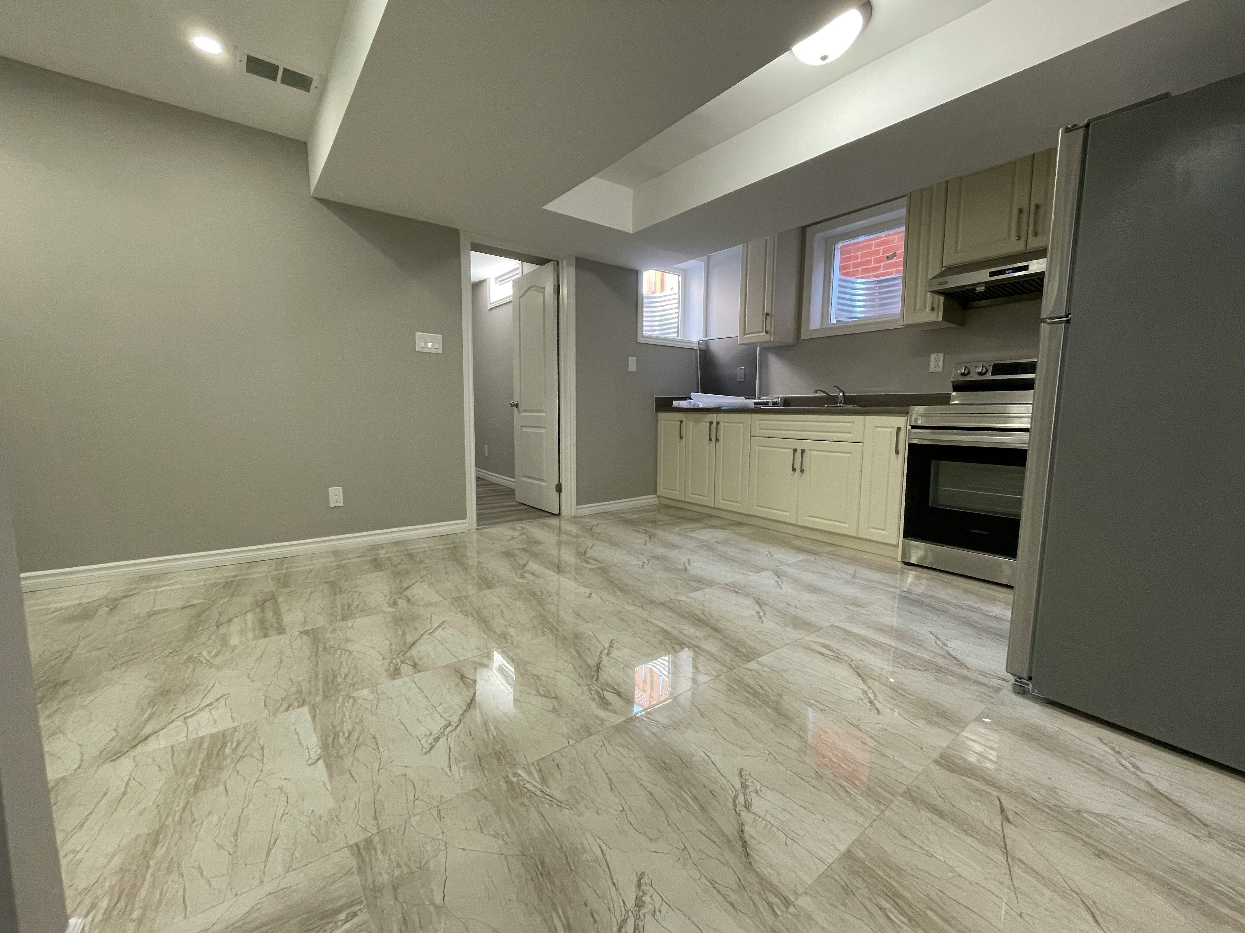 Lower-3274 Apricot Street, Mississauga, ON, L5N 8B1 - 3