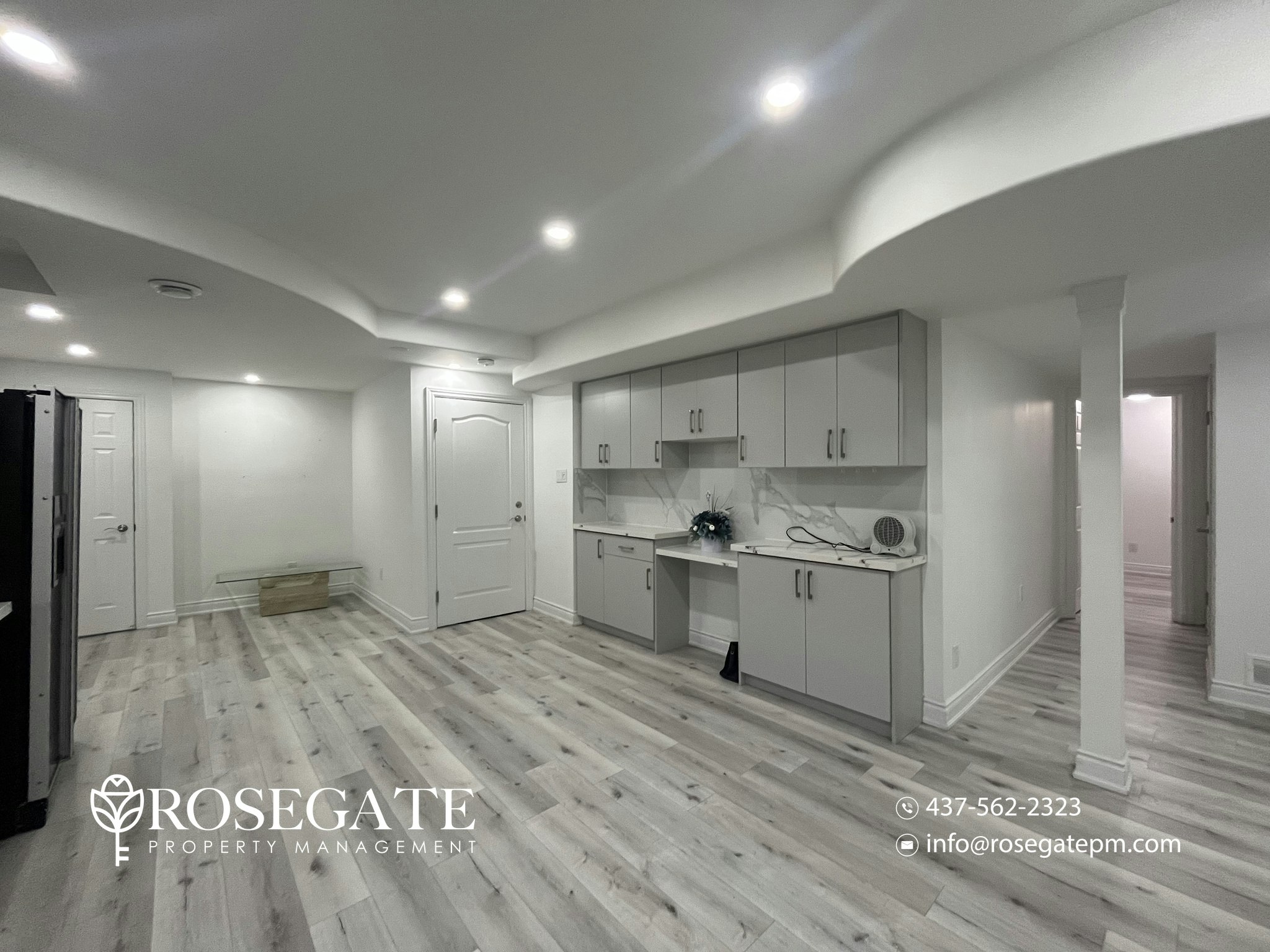 2-5321 Durie Road, Mississauga, ON, L5M 2C7 3