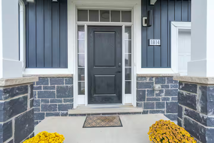 1814 Finley Crescent, London, ON, N6G 0B4 2