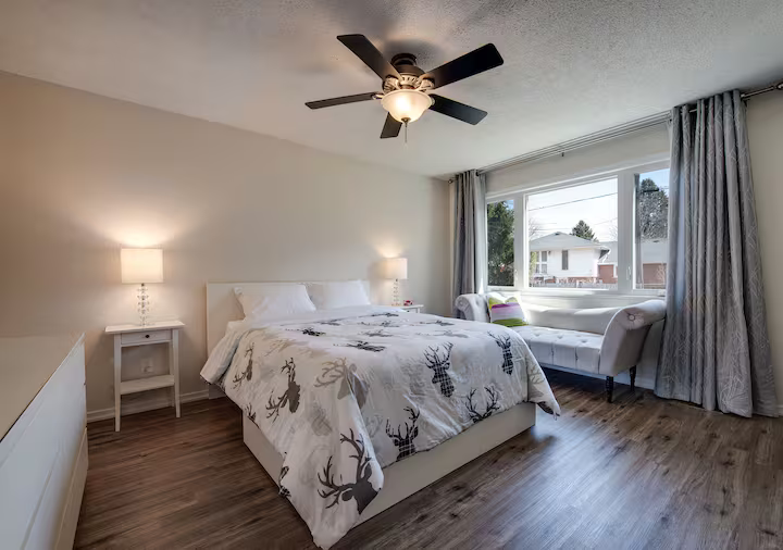 4018 New Street, Burlington, ON, L7L 1S7 4