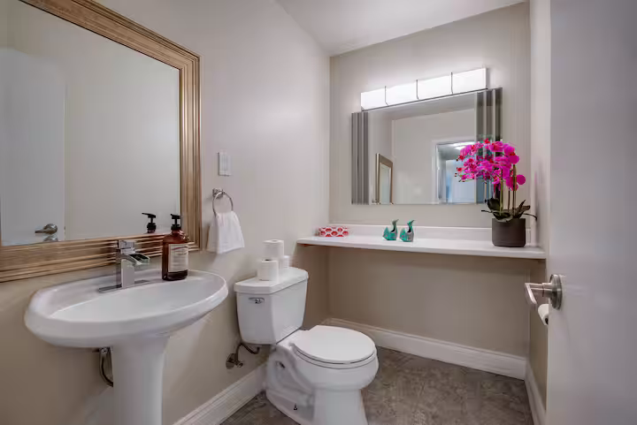 4018 New Street, Burlington, ON, L7L 1S7 - 8