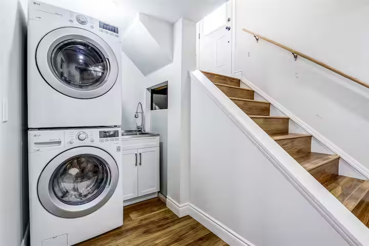 4018 New Street, Burlington, ON, L7L 1S7 - 9