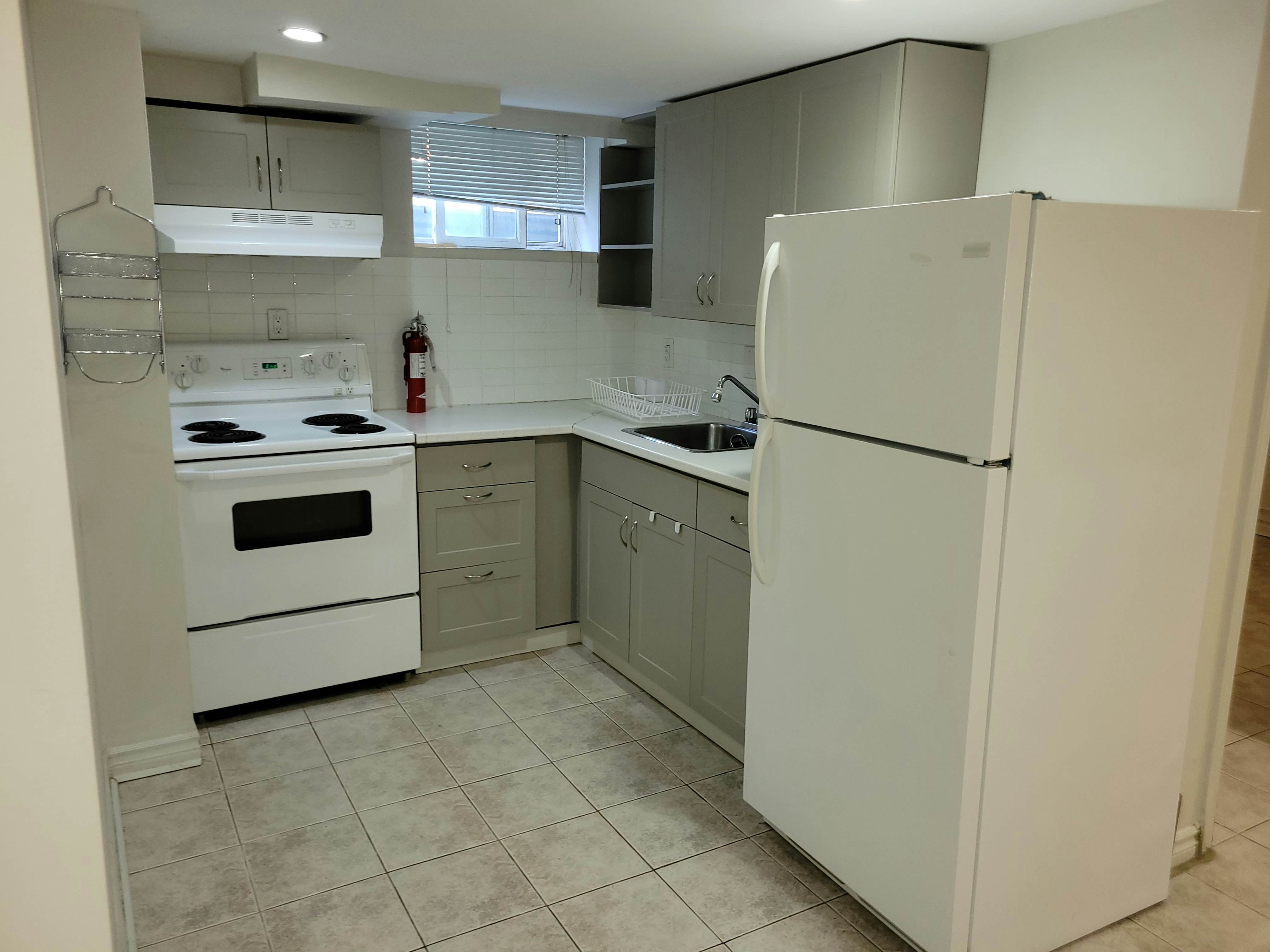 B1-16 Golfdale Road, Toronto, ON, M4N 2B6 2
